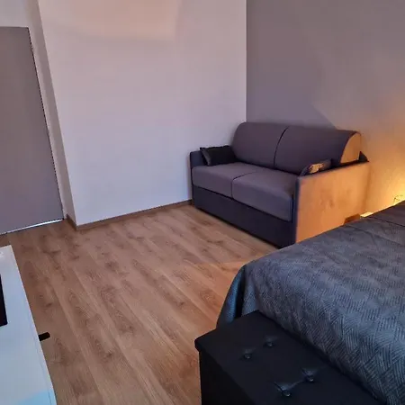 Spacieux appartement en centre ville avec terrasse Villefranche-sur-Saône Extérieur photo