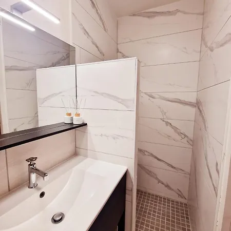 Spacieux appartement en centre ville avec terrasse Villefranche-sur-Saône Extérieur photo